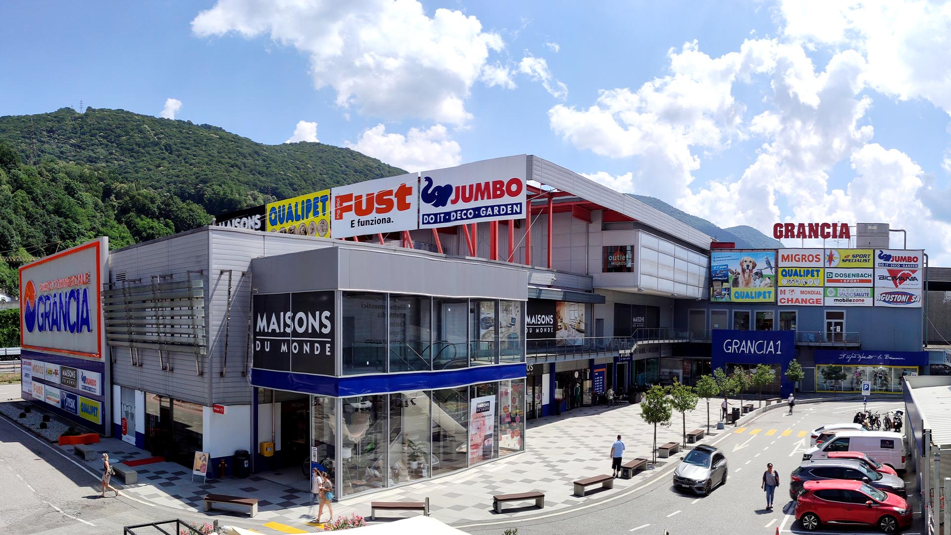 Shopping Malls near Lugano grancia park shopping https://parcograncia.ch/