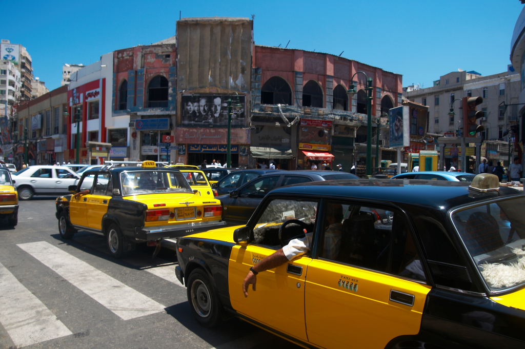 TAXI EGIZIANI GIALLI E NERI