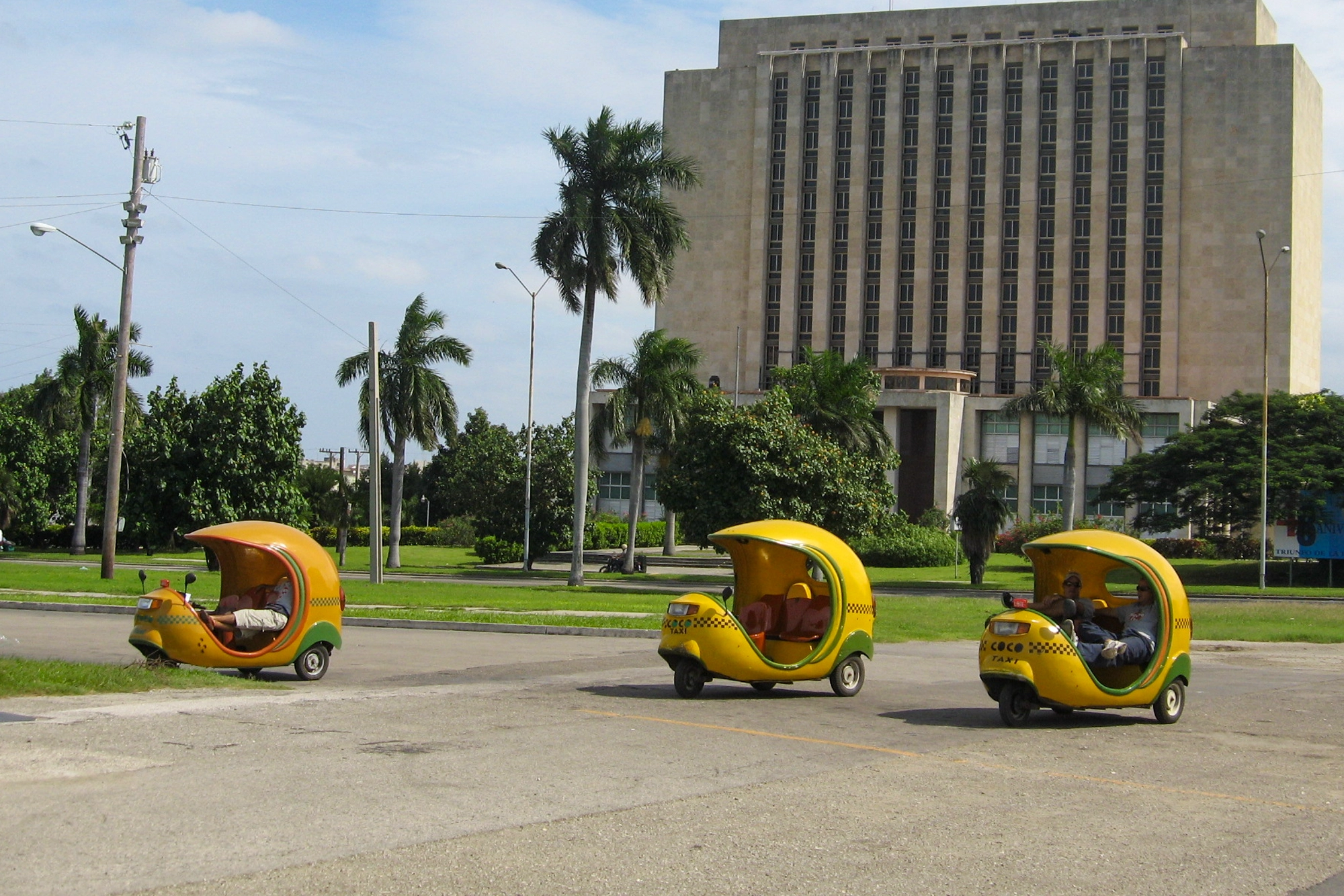 Coco Taxi Cuba
